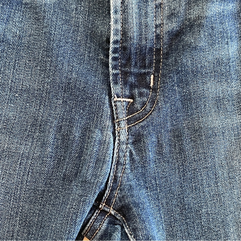 Edwin Demi Mid Rise Slim Ankle Jean - Picture 12 of 13